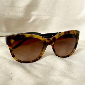 Burberry tortoise shell sunglasses